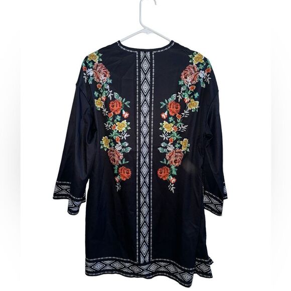 SHEIN Kimono Floral 🦃🦃🦃 - Picture 4 of 4